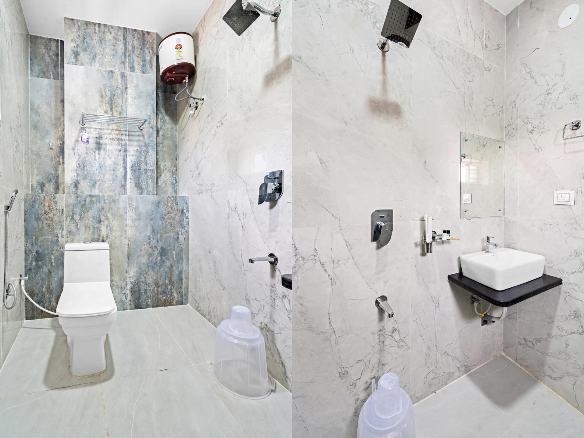 Hotel Sky Land Khammam エクステリア 写真